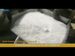 ココナッツオイルをレウイン螺旋油機で冷凍圧縮する